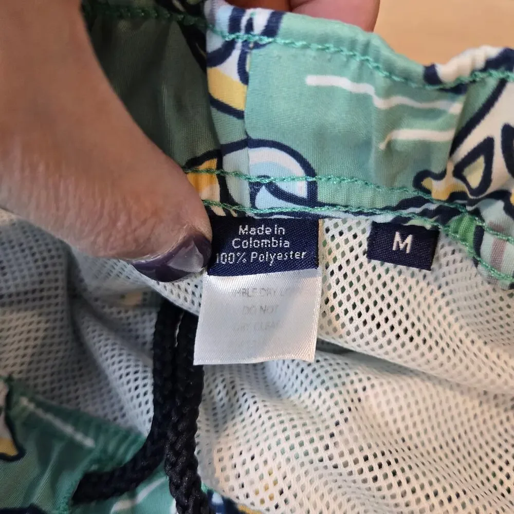 Vineyard Vines Chappy sz M green shrimp and martini swim trunks shorts